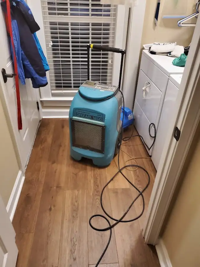 Commercial dehumidifier deployed for Crawl Space Restoration in Delta